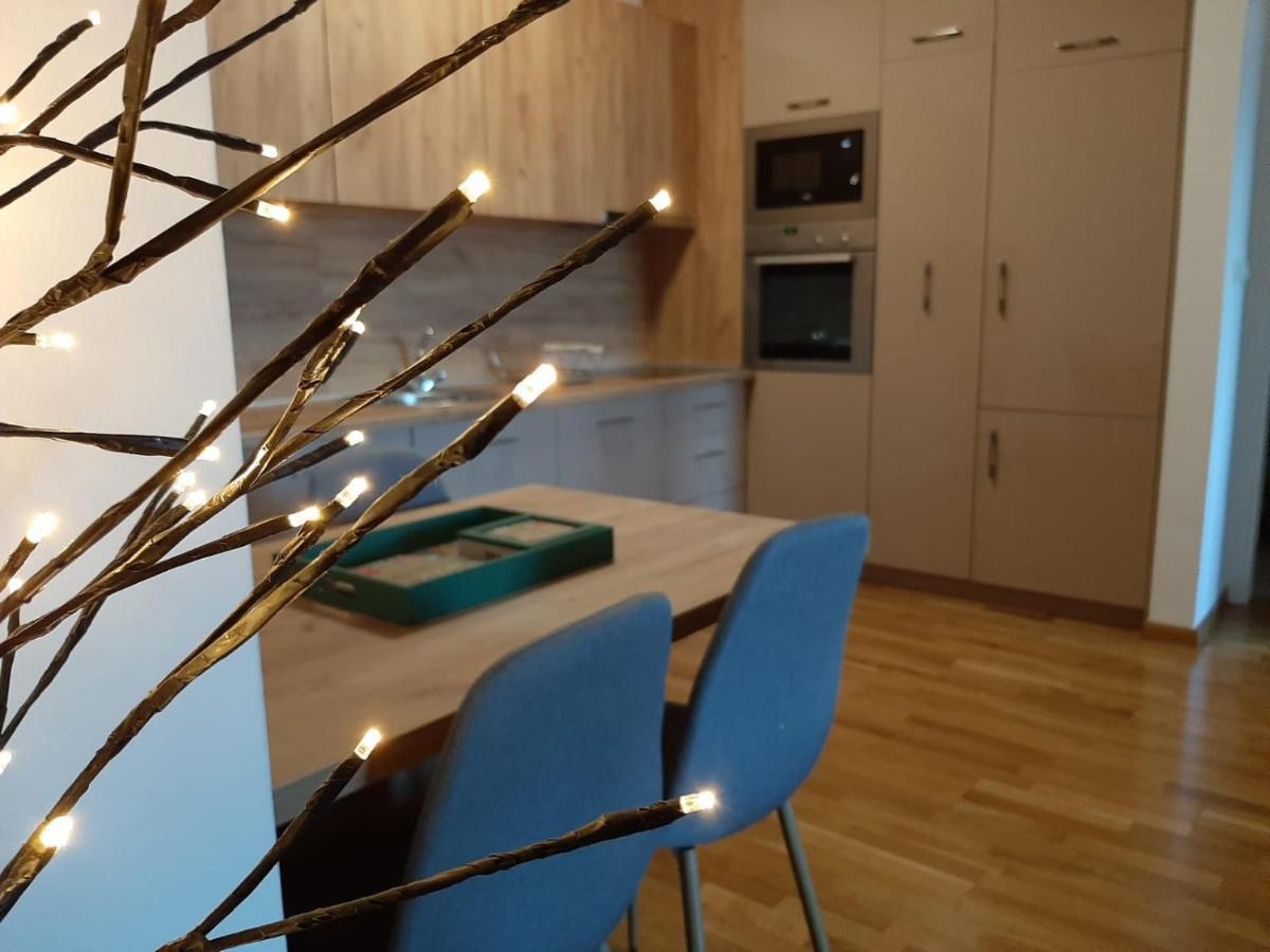 Bright, Modern & Cozy Apartment Tuzla Eksteriør billede